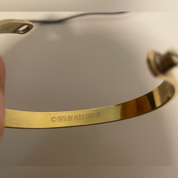SOLD- 1976 Aldo cipullo Charles Revson gold plated bracelet by Cartier - Picture 4 of 7